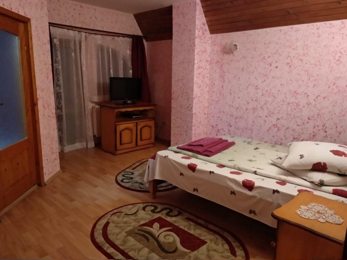 Casa Rares Sucevita Esterno foto